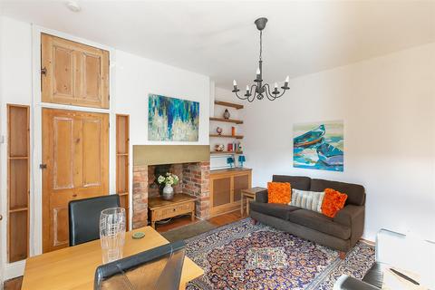 2 bedroom flat to rent, Hazelwood Avenue, Jesmond, Newcastle upon Tyne