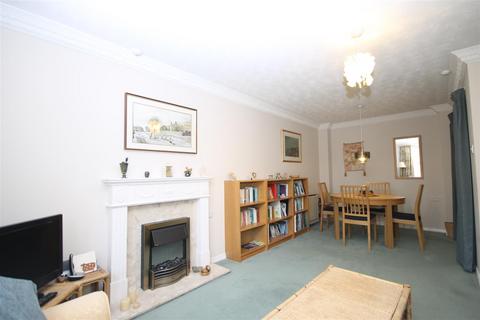 2 bedroom retirement property for sale, Meadowfield Park, Ponteland, Newcastle Upon Tyne