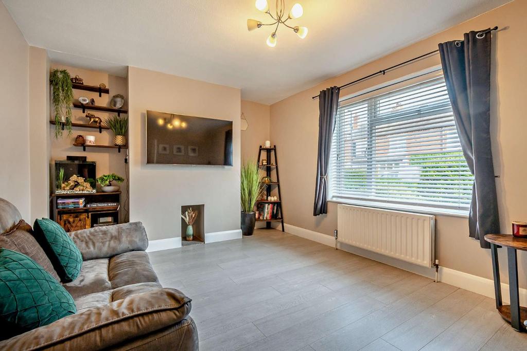 8598841-interior01-800.jpg