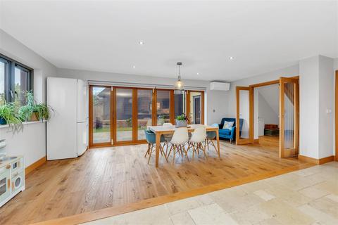 Autumn House Willow Corner, Wortham, Diss, IP22 1PS