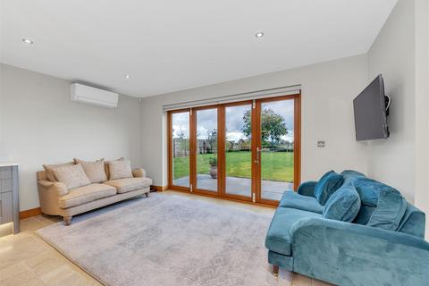Autumn House Willow Corner, Wortham, Diss, IP22 1PS