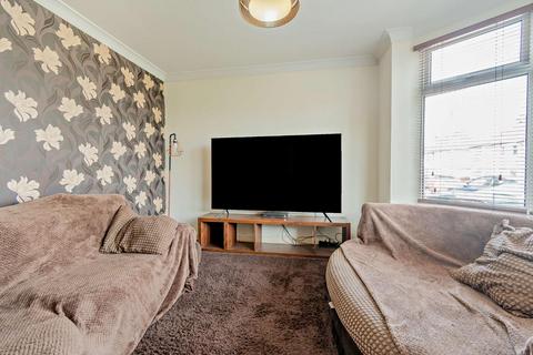 4 bedroom semi-detached house for sale, Coniston Road, Harrogate, HG1 4SL