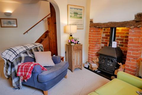 2 bedroom cottage for sale, North Street, Calne