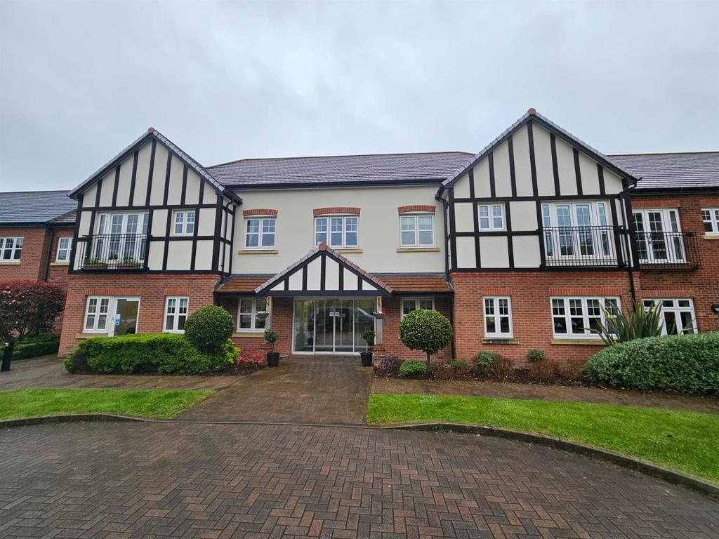 Four Ashes Road, Bentley Heath, Solihull 3 bed retirement property for