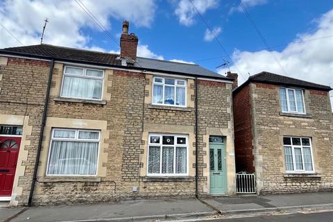 2 bedroom semi-detached house for sale, Parkfields, Chippenham SN15