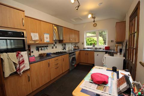 2 bedroom semi-detached house for sale, Parkfields, Chippenham SN15