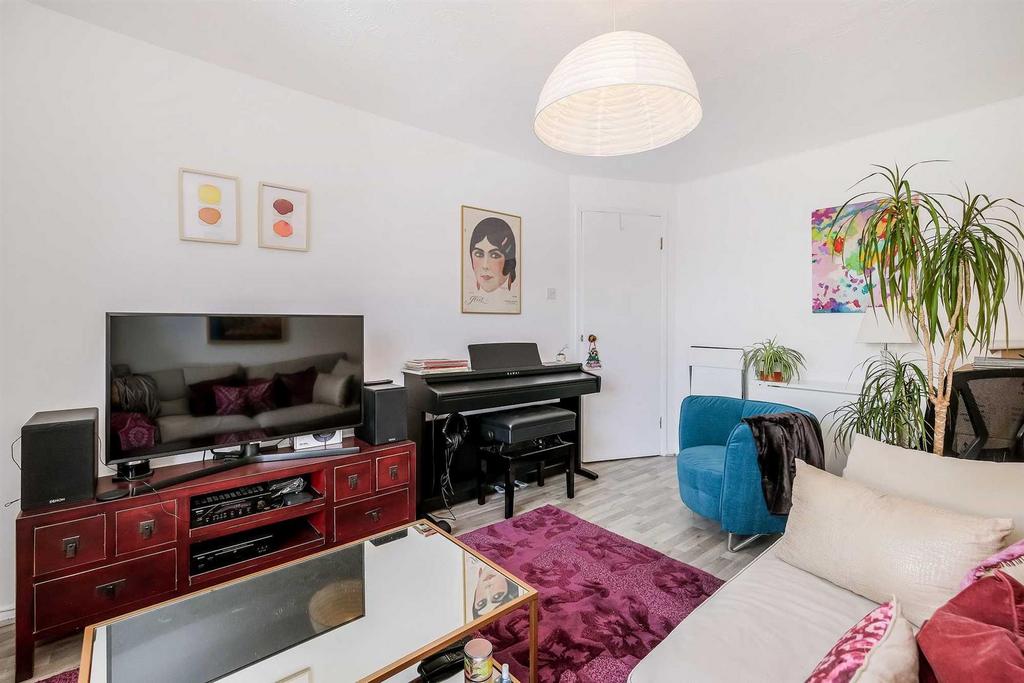 Forest Road, Latchingdon Court, London 1 bed flat to rent £1,395 pcm
