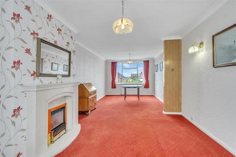 3 bedroom semi-detached house for sale, Newland Park Drive, York