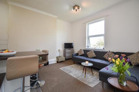 1 bedroom flat for sale, Pevensey Road, St Leonards-On-Sea