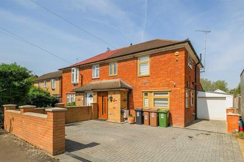 3 bedroom house for sale, Valley Side, Chingford