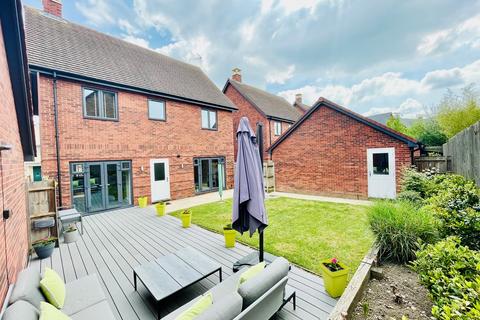 31 Angus Way, Whitehouse, Milton Keynes, MK8 1AT