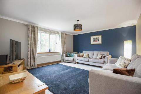 5 bedroom detached house for sale, 13 Lochwood Park, Kingseat, KY12 0UX