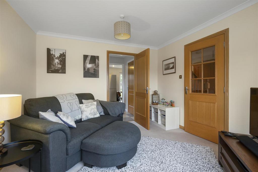 13 Lochwood Park13.jpg