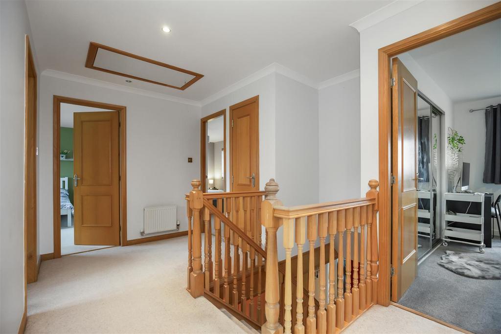 13 Lochwood Park15.jpg