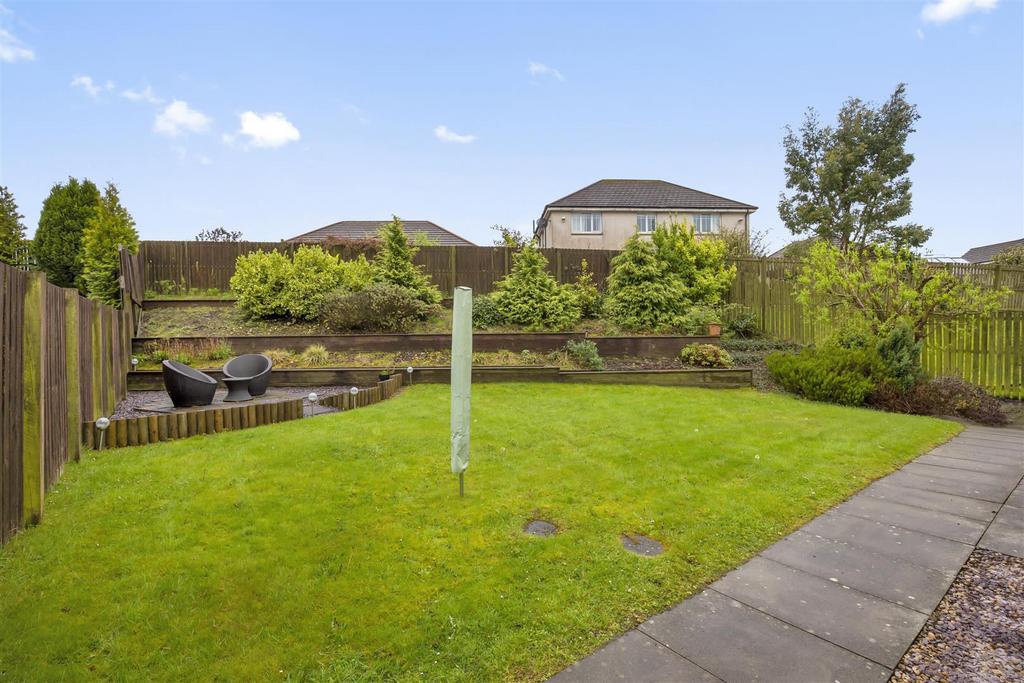 13 Lochwood Park1.jpg