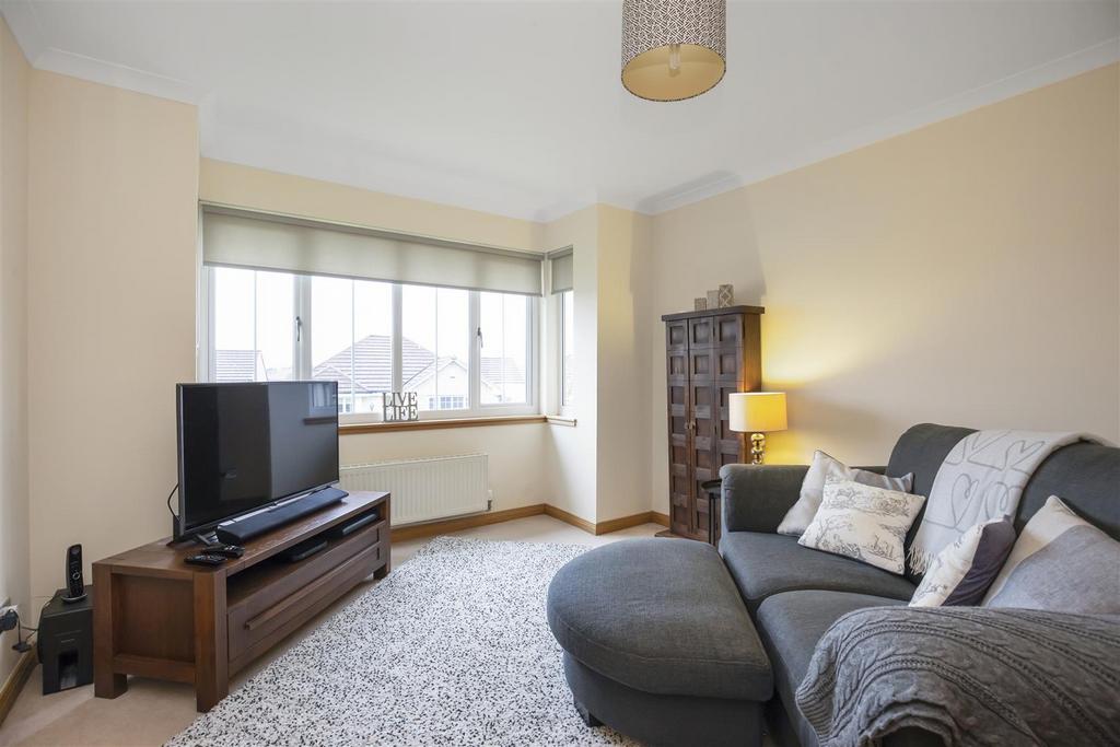 13 Lochwood Park12.jpg