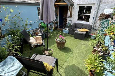 4 bedroom end of terrace house for sale, North Street, Marazion TR17