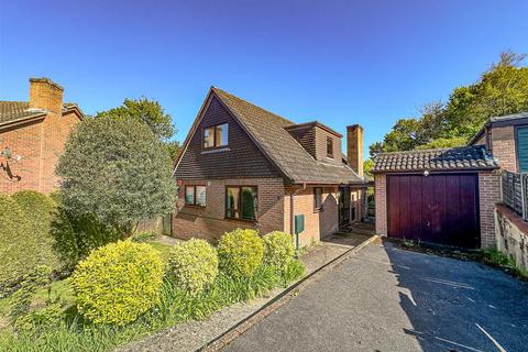 4 bedroom detached house for sale, Marcus Gardens, St. Leonards-On-Sea