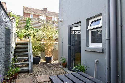 3 bedroom terraced house for sale, St. Thomass Road, Hastings