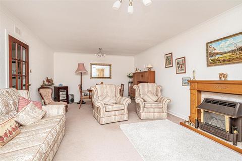 3 bedroom bungalow for sale, 5 Cairn Grove, Crossford, KY12 8YD
