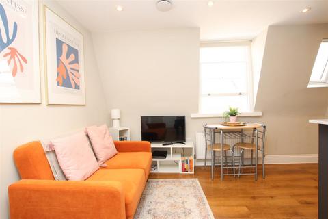 1 bedroom flat to rent, 13 Milsom Street, Bath BA1
