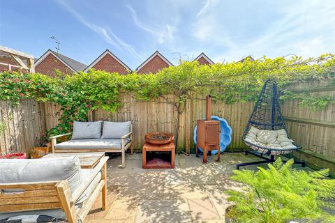 2 bedroom semi-detached house for sale, Faraday Drive, Hastings