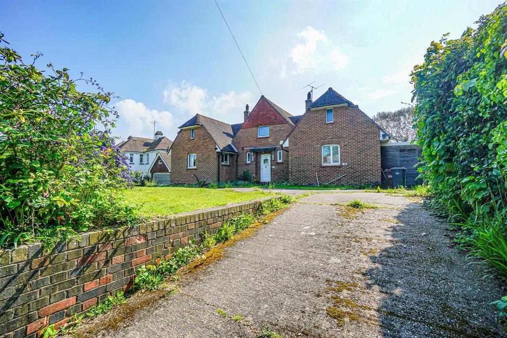 Harley Shute Road, St. LeonardsOnSea 3 bed detached bungalow for sale £599,950