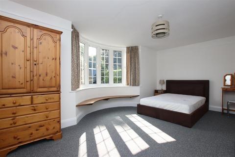 3 bedroom house to rent, Warminster Road, Bath BA2