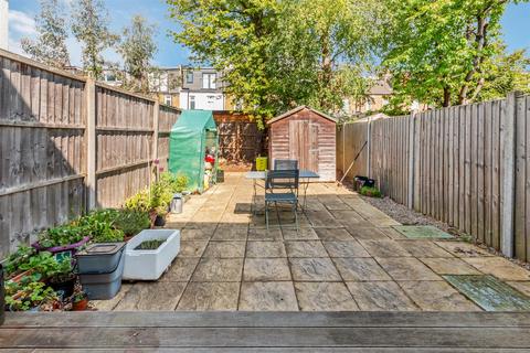 80 Carlton Park Avenue, London, SW20 8BL