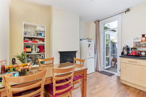 80 Carlton Park Avenue, London, SW20 8BL