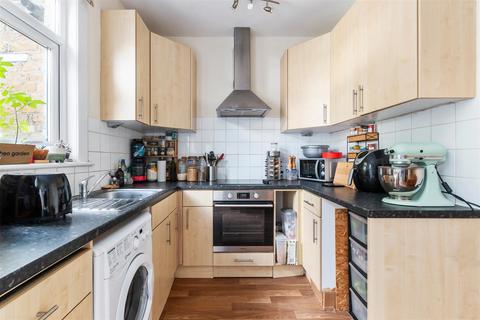 80 Carlton Park Avenue, London, SW20 8BL