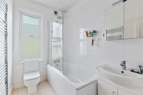 80 Carlton Park Avenue, London, SW20 8BL