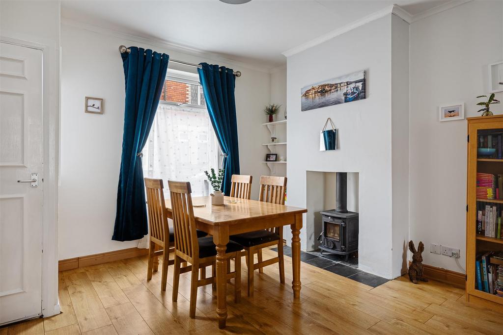Living dining area