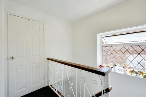 16 Arnside, Stapleford, Nottingham, NG9 7EY
