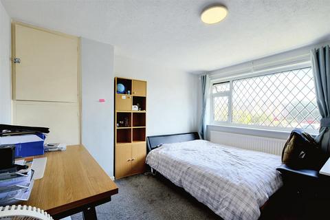 16 Arnside, Stapleford, Nottingham, NG9 7EY