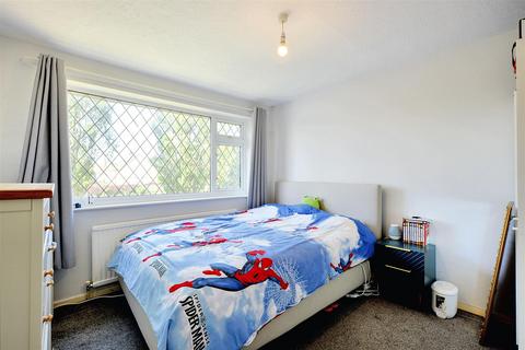 16 Arnside, Stapleford, Nottingham, NG9 7EY