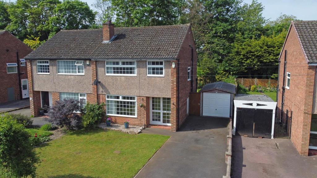 Barnfield, Wilford, Nottingham 3 bed semidetached house for sale £