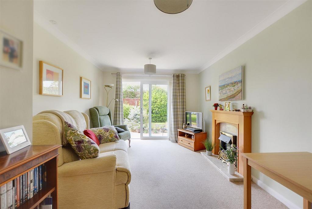 Lounge/Sitting Room