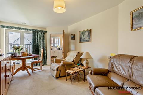 1 bedroom apartment for sale, Roslyn Court, Lisle Lane, Ely, Cambridgeshire, CB7 4FA