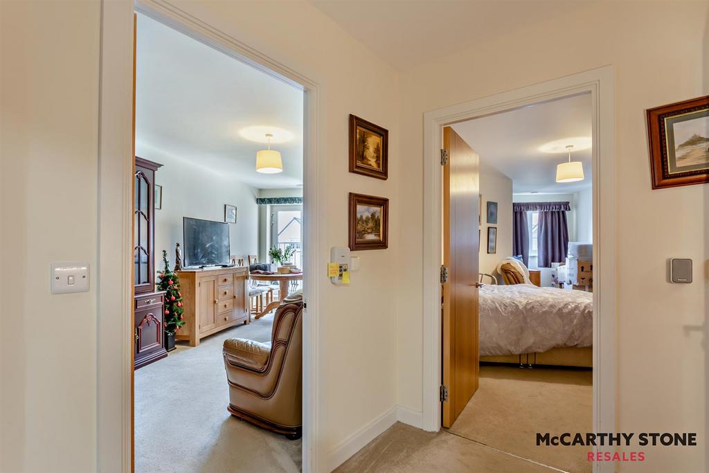 8596903-interior08-800.jpg