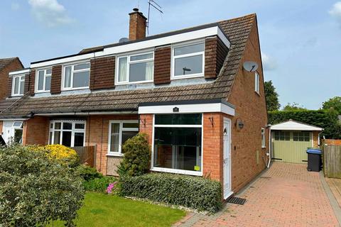 3 bedroom semi-detached house for sale, Chantry Crescent, Alcester