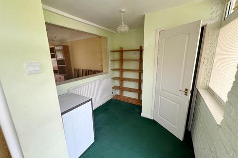 39 Chantry Crescent, Alcester, B49 5BT