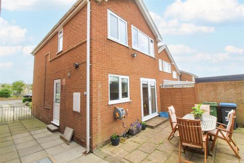 59 Kings Meadows, Sowerby, Thirsk, YO7 1PB