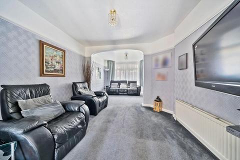 3 bedroom semi-detached house for sale, Peareswood Gardens, Stanmore HA7