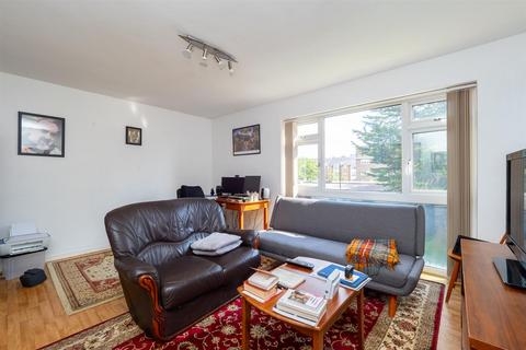 1 bedroom apartment for sale, Jengar Close, Sutton