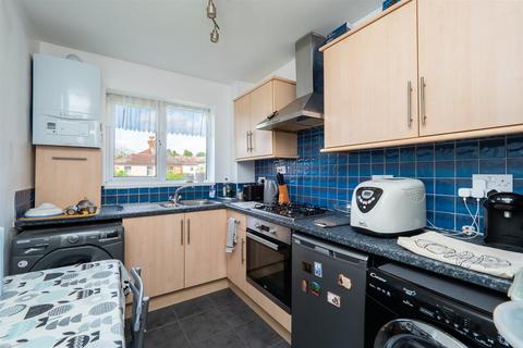 1 bedroom apartment for sale, Jengar Close, Sutton