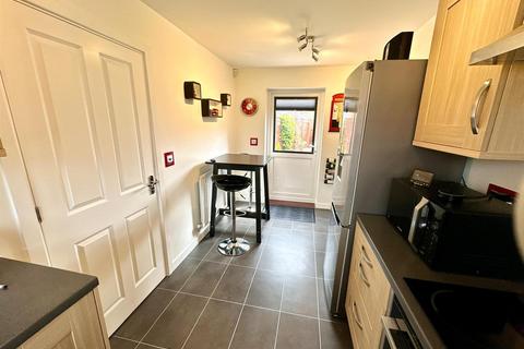 2 bedroom end of terrace house for sale, Buzzard Rise, Stowmarket IP14