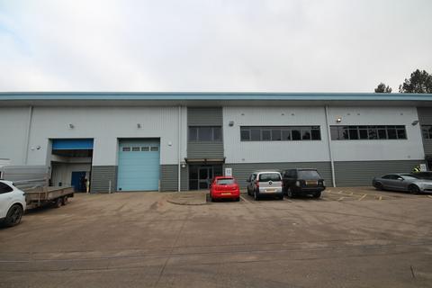 Industrial unit to rent, Finepoint, Finepoint Way, Kidderminster, Worcestershire, DY11 7FB