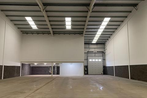 Industrial unit to rent, Finepoint, Finepoint Way, Kidderminster, Worcestershire, DY11 7FB