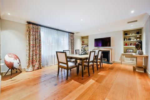 7 bedroom house to rent, Hyde Park Gate, SW7